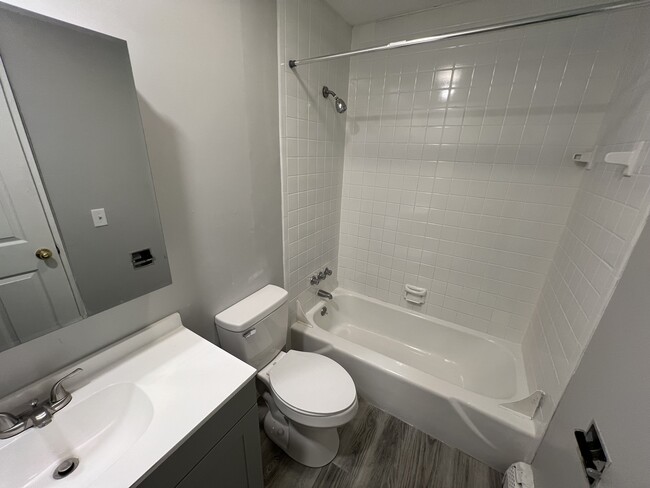 Building Photo - Sturbridge Apartments, LLC