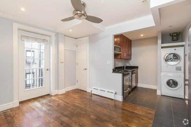 Building Photo - 147 Avenue A