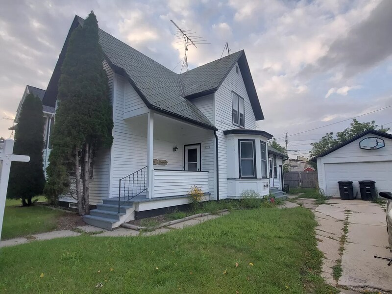 1118 St Clair Ave, Sheboygan, WI 53081 Condo for Rent in Sheboygan