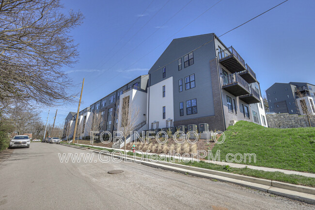 Foto del edificio - 600 E Trinity Ln
