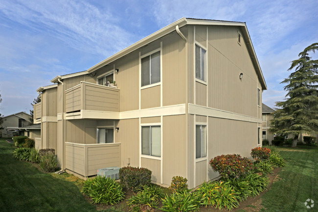 Building Photo - Autumn Run Apartments