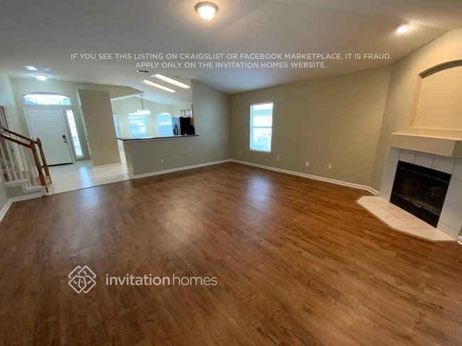 Building Photo - 564 Redberry Ln