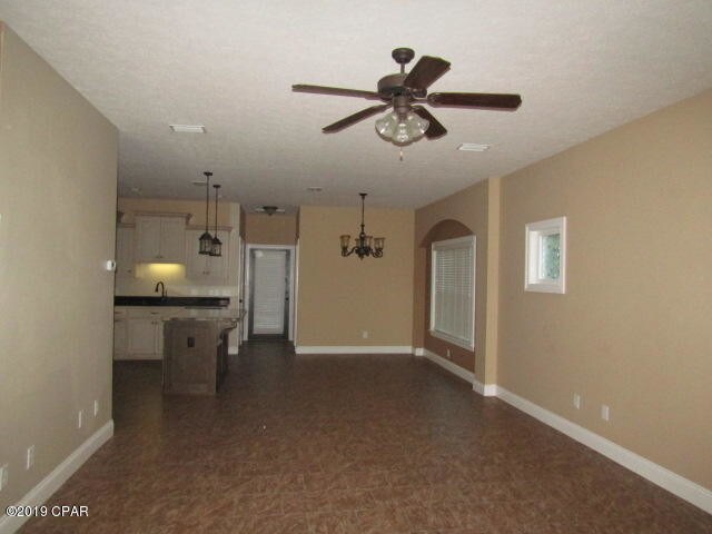 Building Photo - 103 Turtle Cove