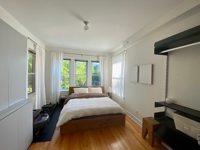 Foto del edificio - 802 Brummel St