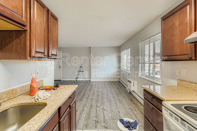 Foto del edificio - 2880 Eliot Cir