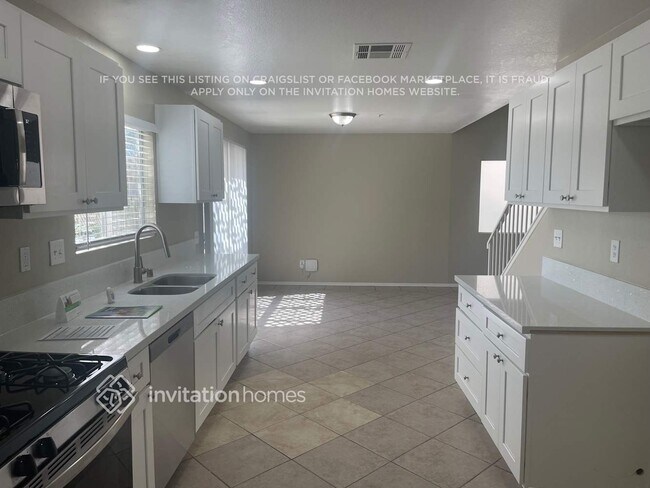 Building Photo - 11646 Robin Dr