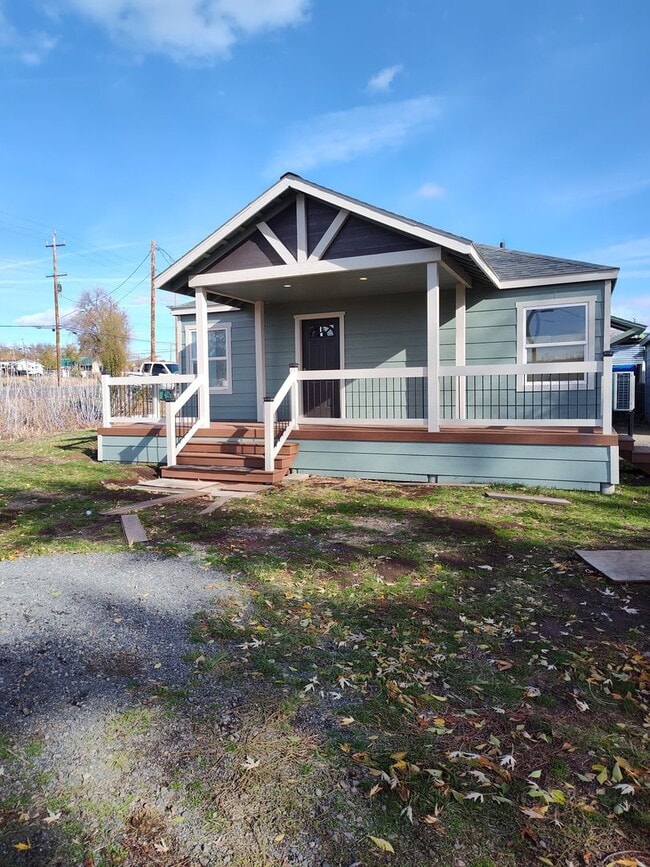 Building Photo - 4354 Greensprings Dr