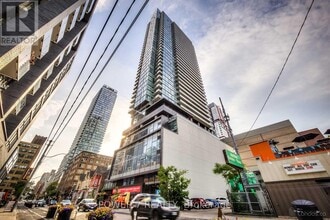 Building Photo - 290 Adelaide St W