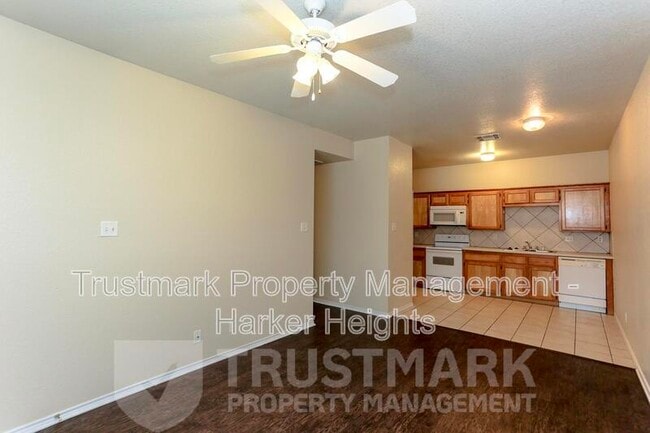 Building Photo - 3705 Littleleaf Dr