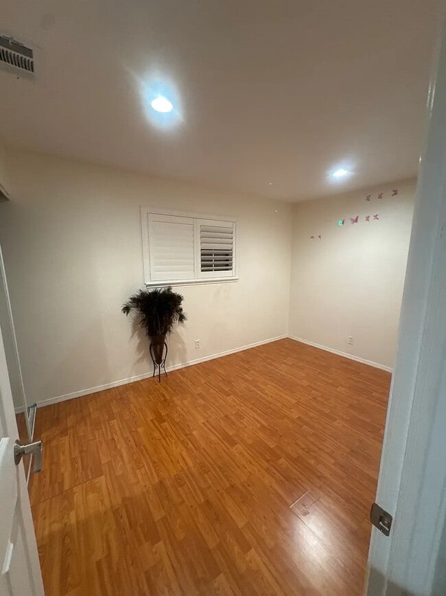 Building Photo - 2137 Amberwood Ln