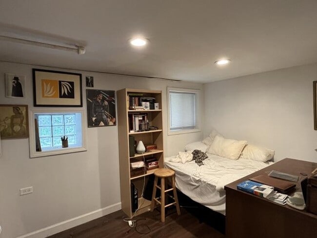 Building Photo - 2 bedroom in Chicago IL 60639