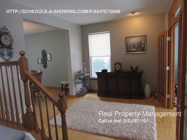 Building Photo - 98 Saint Germain Pl