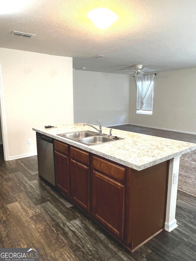 Building Photo - 228 Brooklet Cir