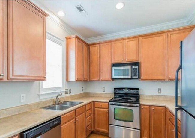 Kitchen - 7709 Alexander Promenade Place