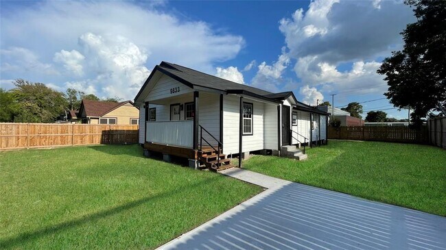 Building Photo - 9833 Porto Rico Rd