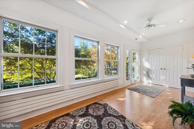 Foto del edificio - 3717 Legation St NW