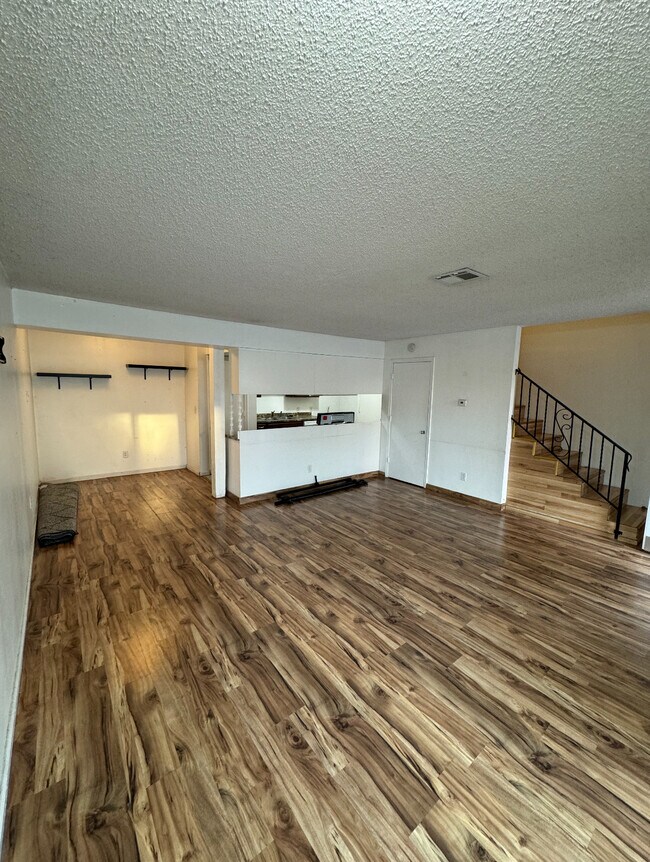 Living Room - 8708 W University St