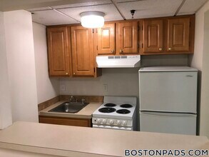 Building Photo - 62 Boylston St
