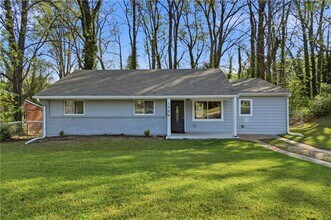 Building Photo - 1735 Carter Cir