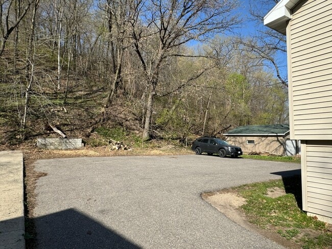 Building Photo - 407 Glenwood Ave