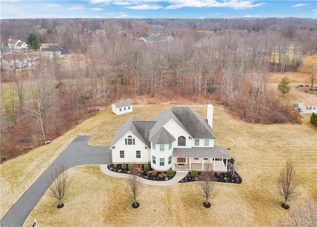 Building Photo - 13 Wisteria Ln