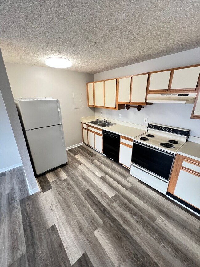 Foto del edificio - Available Summer 2026 2 BD / 1 BA Condo Walking Distance to FSU!