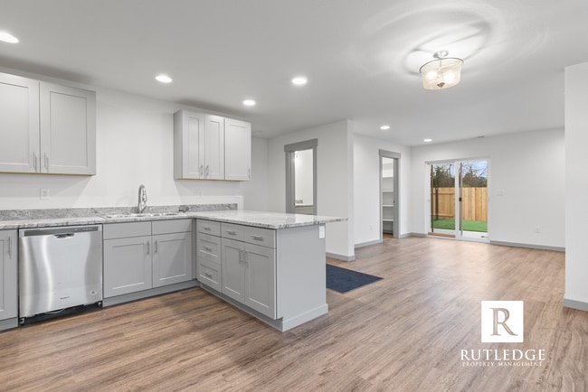 Building Photo - 346 Beechwood Way