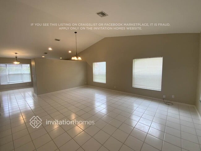 Building Photo - 18152 Blue Lake Way