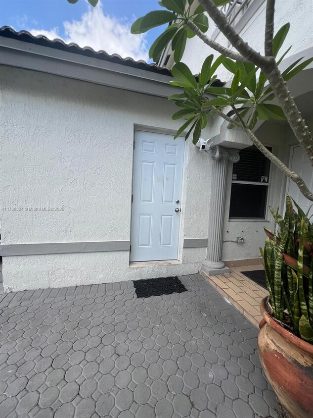 Primary Photo - 15709 SW 90th Terrace
