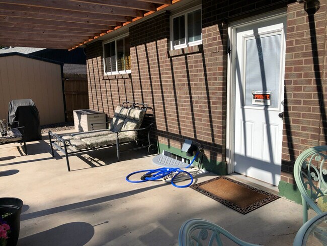 Foto del edificio - 4 S Gay Dr