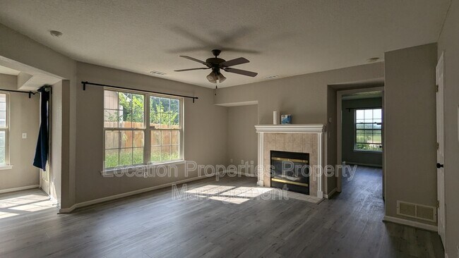 Building Photo - 944 N Field Stone Dr