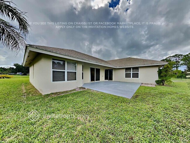 Foto del edificio - 8279 Coconut Blvd