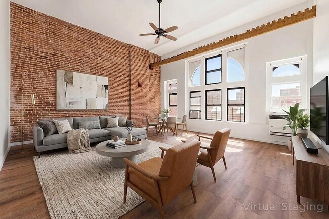 Foto del edificio - 307 W 121st St