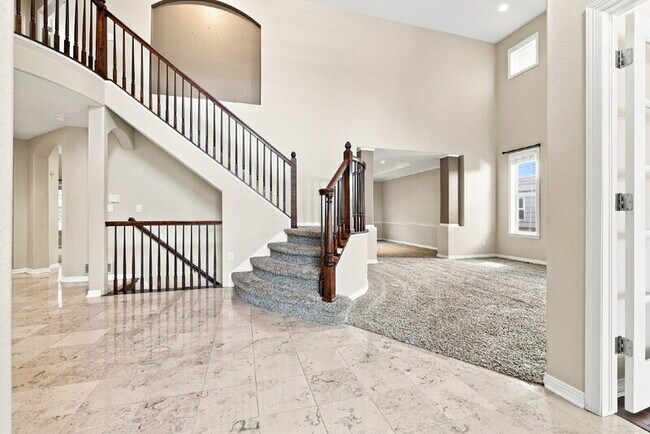Building Photo - 9400 E Aspen Hill Ln