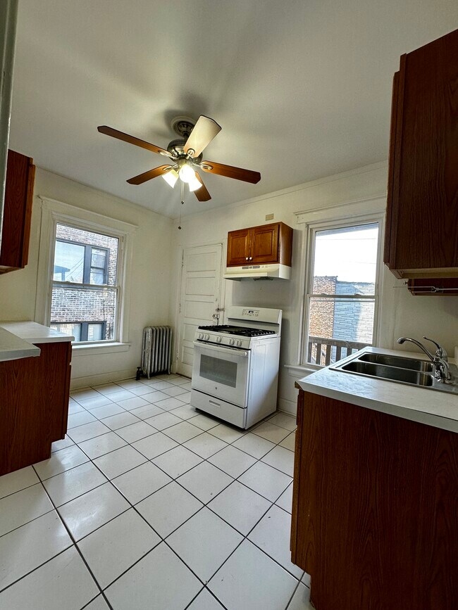 Foto del edificio - 7114-7116 S Blackstone