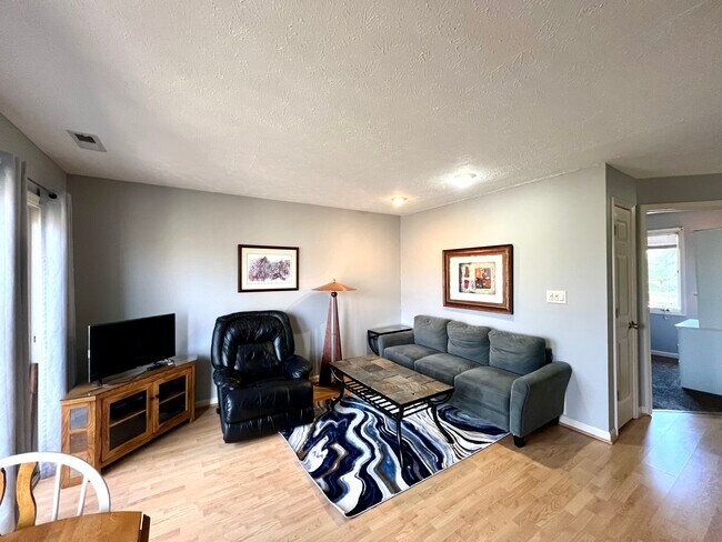 Foto del edificio - 9345 S Pointe Retreat Dr