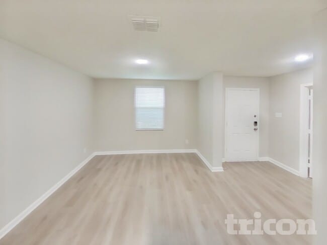 Building Photo - 2669 Bandera Pl