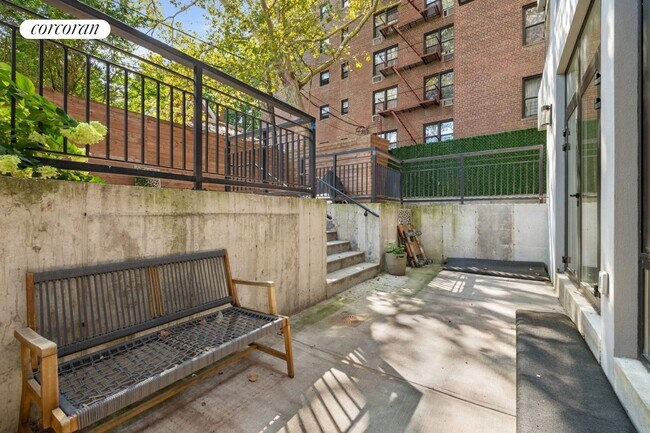 Building Photo - 309 Ocean Pkwy