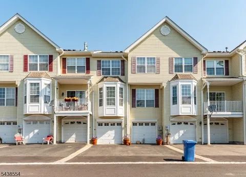 Foto del edificio - 18 Kentworth Ct