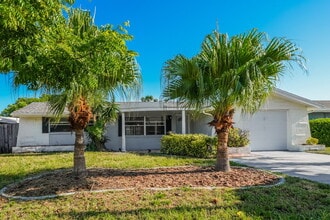 Building Photo - 7211 Moravian Dr