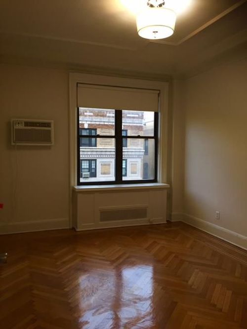 Building Photo - 1110 Madison Ave