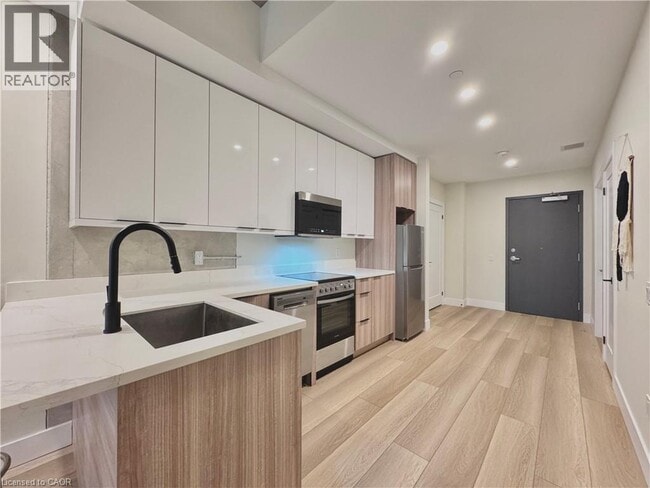 Photo du bâtiment - 169 James St S