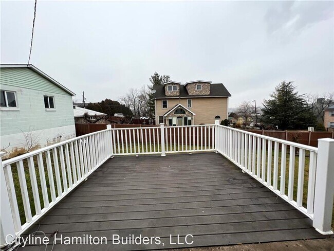 Building Photo - 3 br, 1 bath House - 5411 Hillside Ave