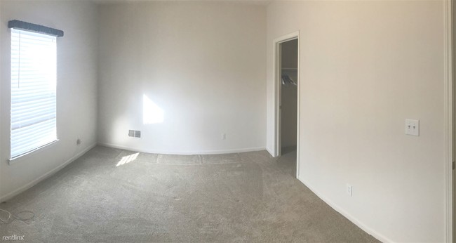 Building Photo - 2 br, 2 bath Condo - 11784 Farmington Rd