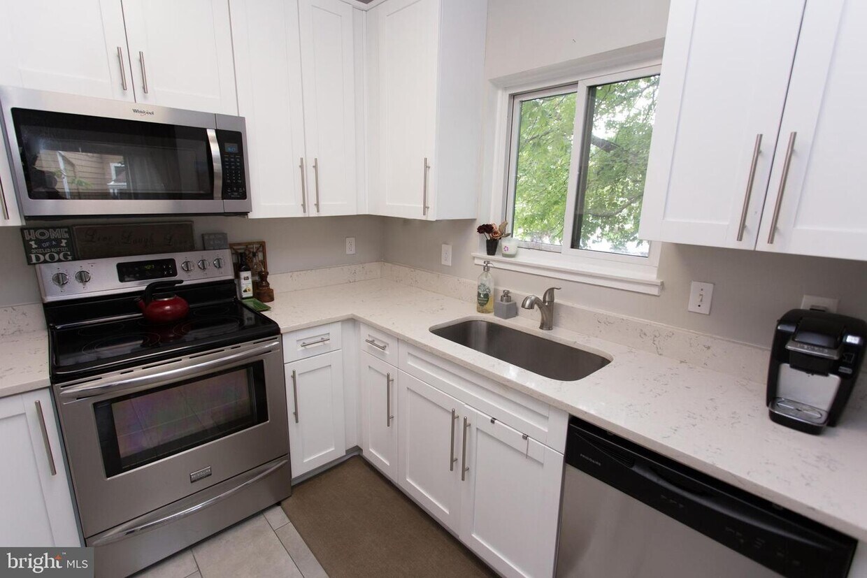 Foto principal - 11019B Villaridge Ct