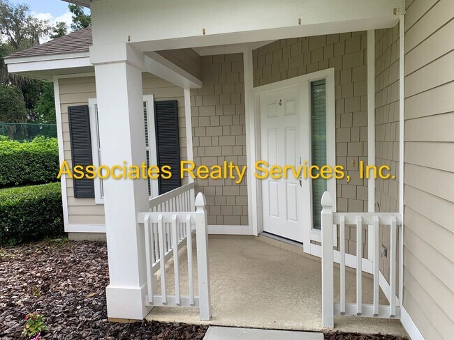 Building Photo - Sublease!   Lovely End Unit in Villas of West End LOOK!