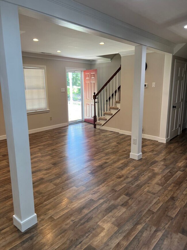 Foto del edificio - 6825 Cold Harbor Rd
