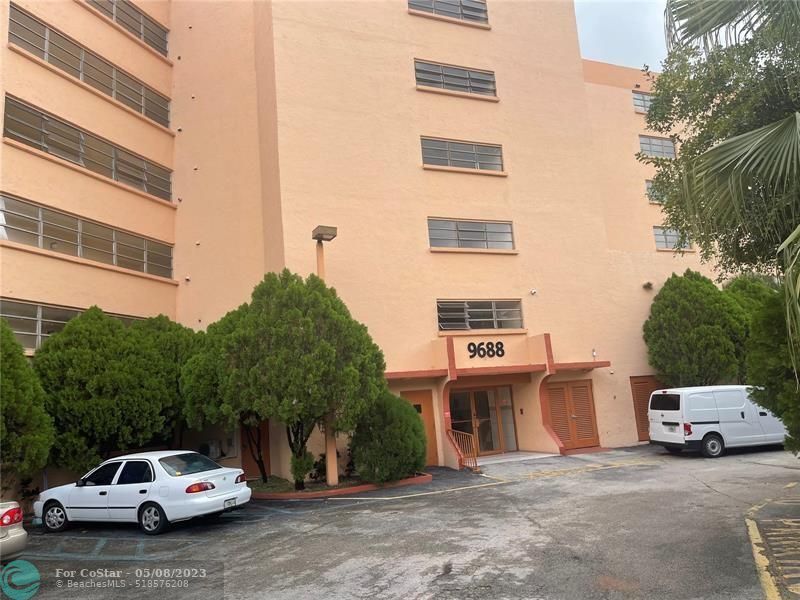 9688 Fontainebleau Blvd Unit 305, Miami, FL 33172 Condo for Rent in