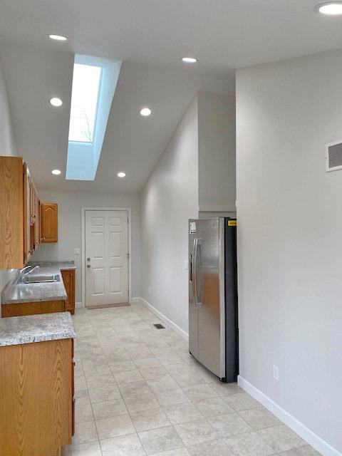 Foto del edificio - 3121 Cherry Tree Ln