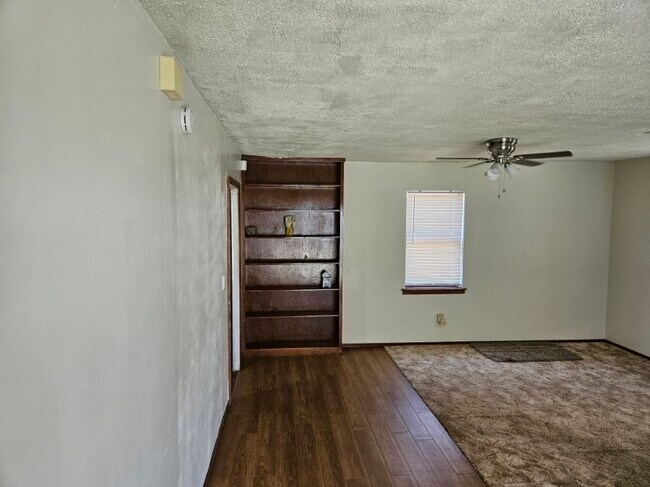 Foto del edificio - 316 N Birch St